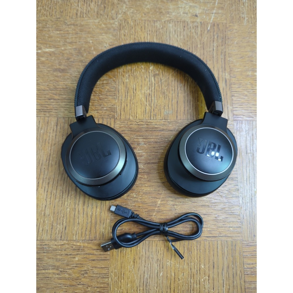 JBL Live 650BTNC Wireless Over Ear Noise Cancelling Headphones Black - New Pads